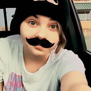 Meet your Posher, Skylar